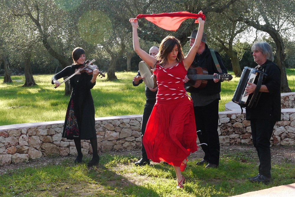What to see in Puglia The Pizzica dance
